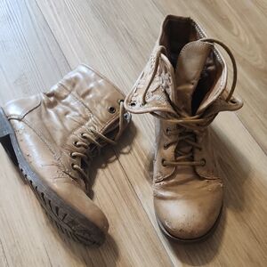 Women's Tan Lace-Up Boots